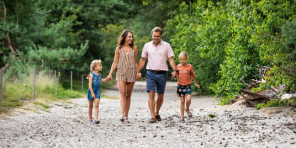 wandelaars in Brabant