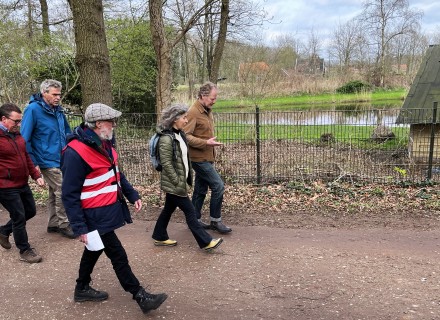 Wandelingen op het Scholtenpad onder leiding van Flip de Bruijn 