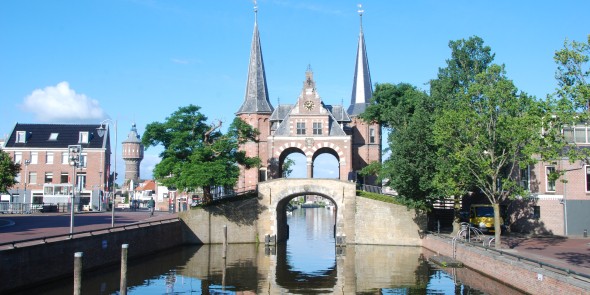 Waterpoort Sneek.JPG