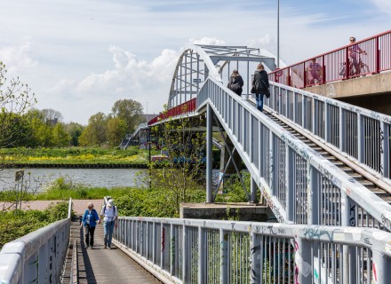 Afbeelding: Brug over het Amsterdam-Rijnkanaal