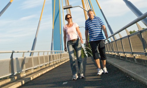 rondje lopen voetbrug over autowegknoop header.jpg