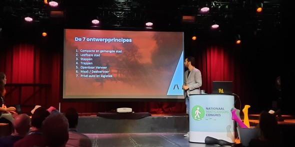 Ruben van den Bulck op het Nationaal Voetgangerscongres 2023