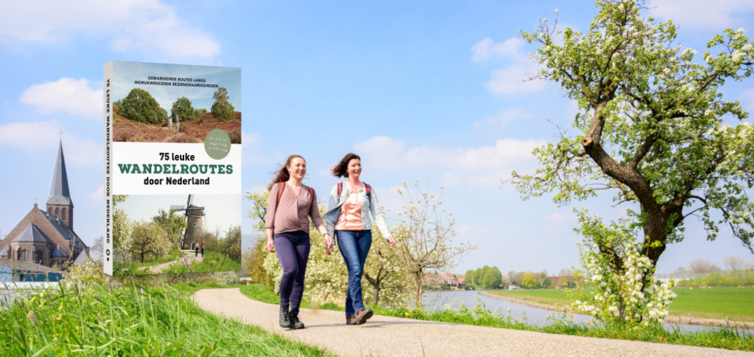 Wandelaars in de Betuwe © Ad Snelderwaard