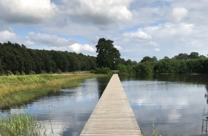 apeldoorn te voet vlonder voor bruggetje