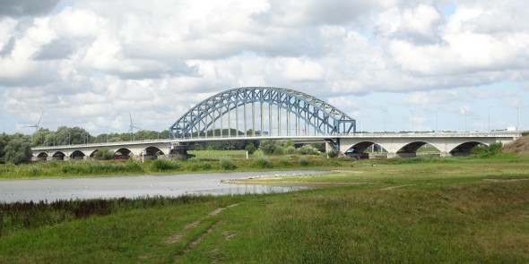 IJsselbrug bij Zwolle.JPG