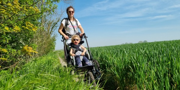 foto_07_wandelaars_testen_Pieterpad_rolstoelroute_etappe1_┬®David_Opdam.jpg