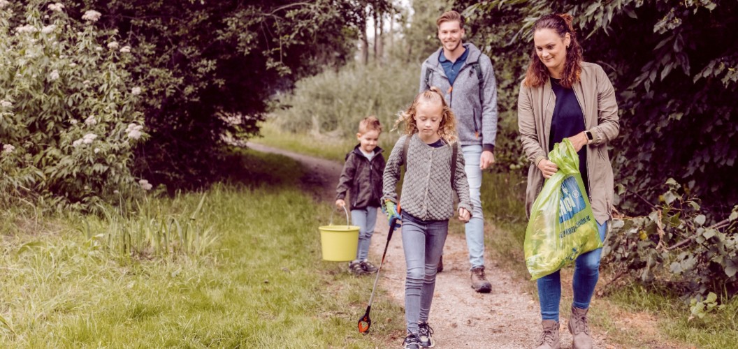 Clean-up Walk © Robin Wagenaar