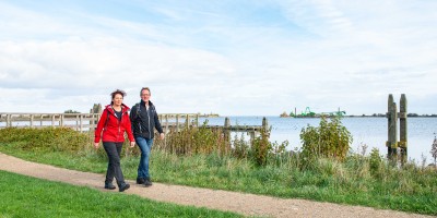 Wandelaars_Westfriese_Omringdijk.jpg