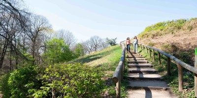 pag. 2 en 3 Eva en Myrte, omgeving Duivelsberg bij Berg en Dal-90-min.jpg
