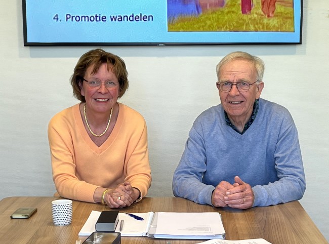 De cursusleiders Gieneke Batelaan en Jan Veenstra © Ernst Koningsveld