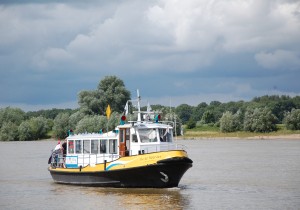 veerpont uiterwaarde.JPG