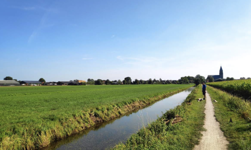 Semi-verhard Kerkepad naar Cabouw © Wandelnet