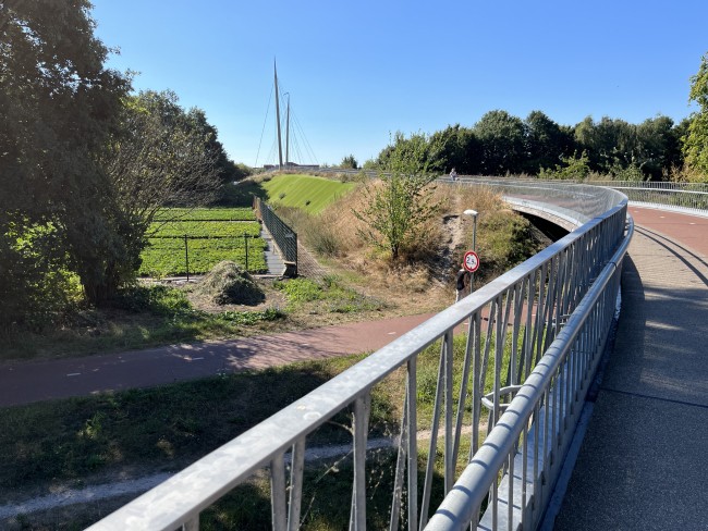 De Botterbrug over de A28 bij Harderwijk © Ernst Koningsveld