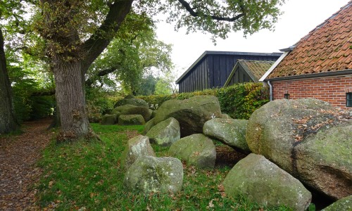 Hunebedden Midlaren.JPG