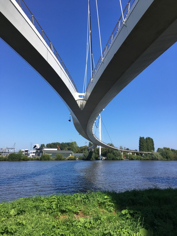 Nesciobrug van zuid naar noord © Ernst Koningsveld