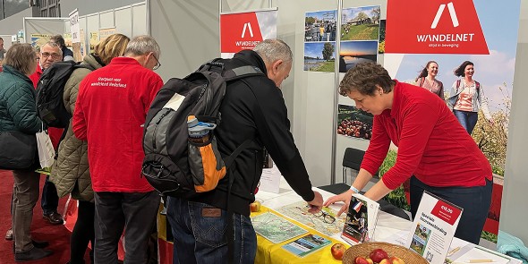 Patty van Ziel op de beurs voor het betuwepad © Tari Simonis.jpg