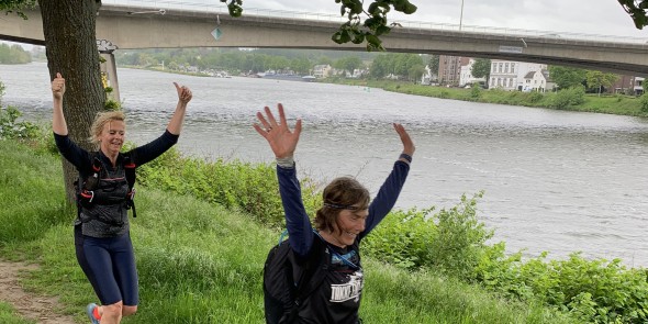 Krijtlandpad handsup.jpeg