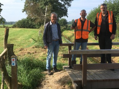 Apeldoorn te voet nieuwe markeringen aanbrengen mensen